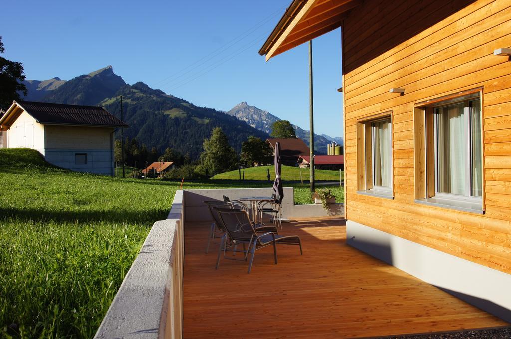 Gaestehaus Myhideaway Reichenbach im Kandertal Exterior foto